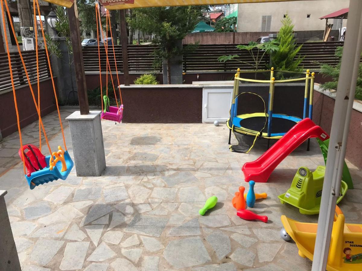 Aparthotel Family Ureki Εξωτερικό φωτογραφία